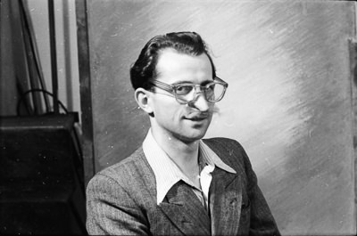 Portrait Mann mit Gummi-Nase, Foto 1955