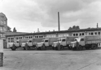 Der WF LKW Fuhrpark mit Fahrern, Juli 1960.